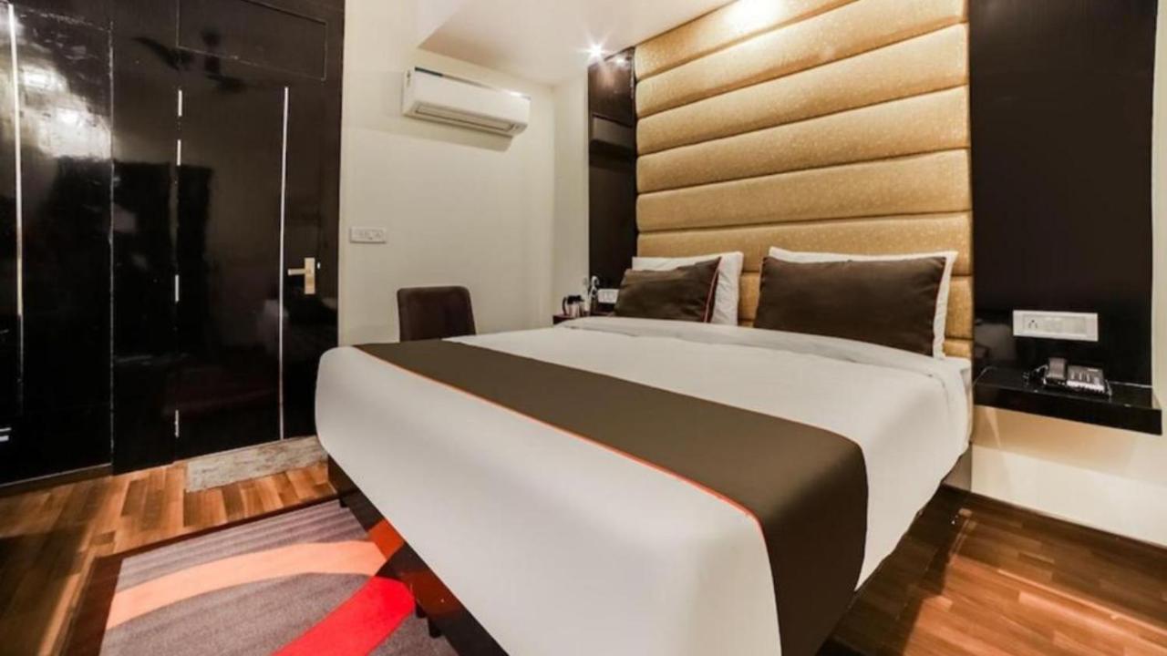 Hotel Olive Zone Near Delhi Airport Нью-Дели Экстерьер фото